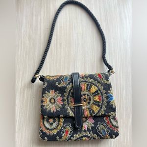 Vintage Tapestry/ Needlepoint/ Carpet Bag- Perfect Condition!